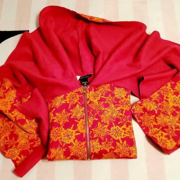 NWT Moda International Women’s MEDIUM Sweater Full Zip Attached Scarf Sn… - Picture 8 of 12